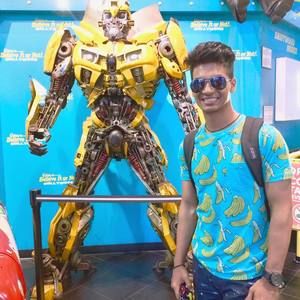 Meet your Posher, Syed